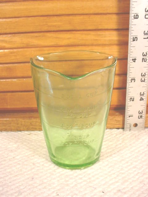 Green Kellogg's Depression Uranium Glass 3 Spout One Cup Liquid